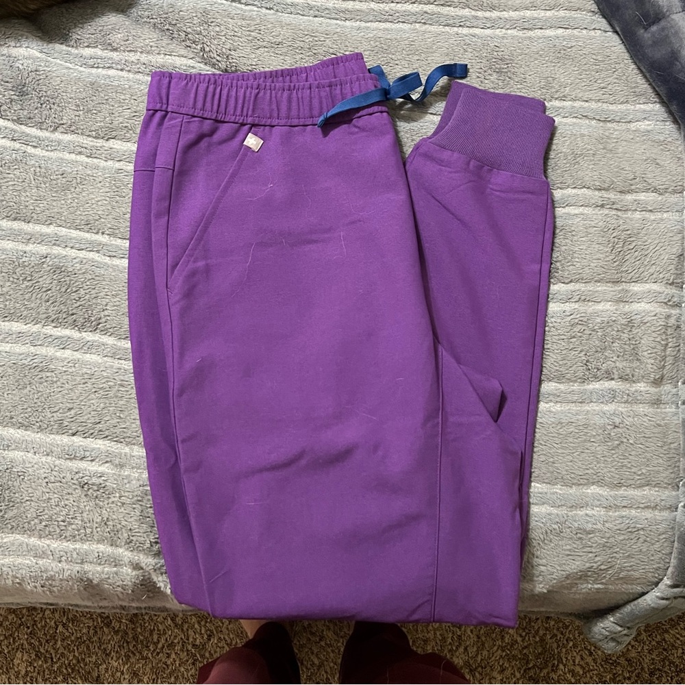 Mens jogger pant scrubs- digital grape